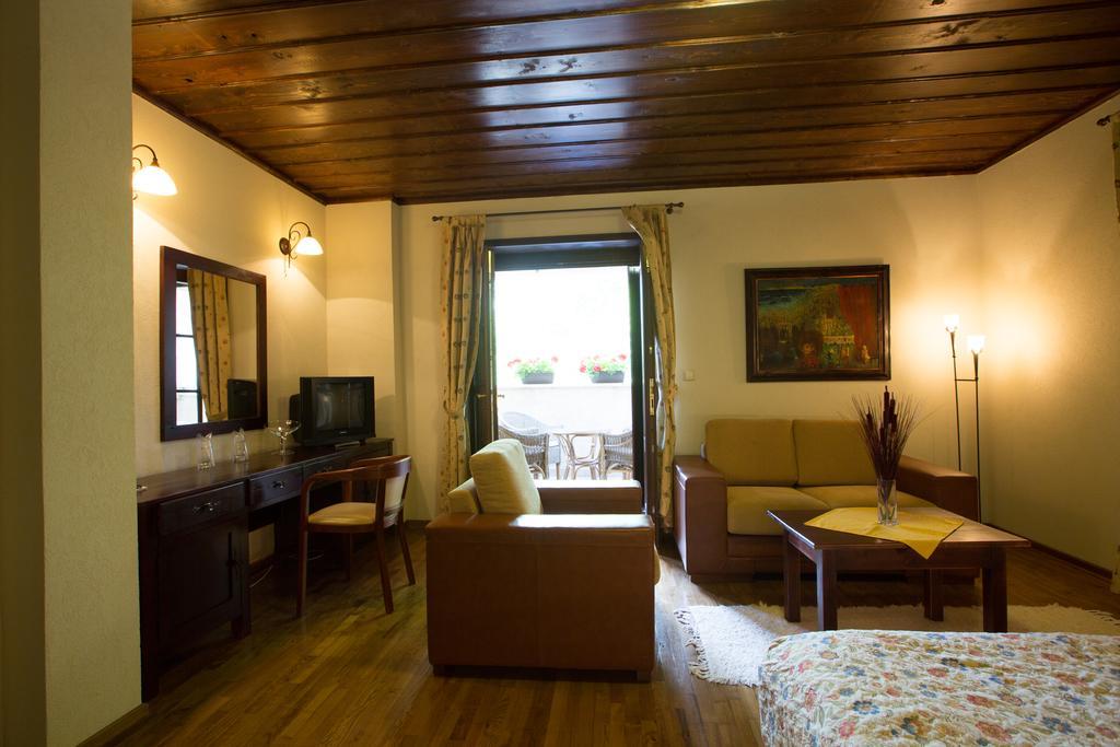 סטינג'ה Hotel Ivanov Konak מראה חיצוני תמונה